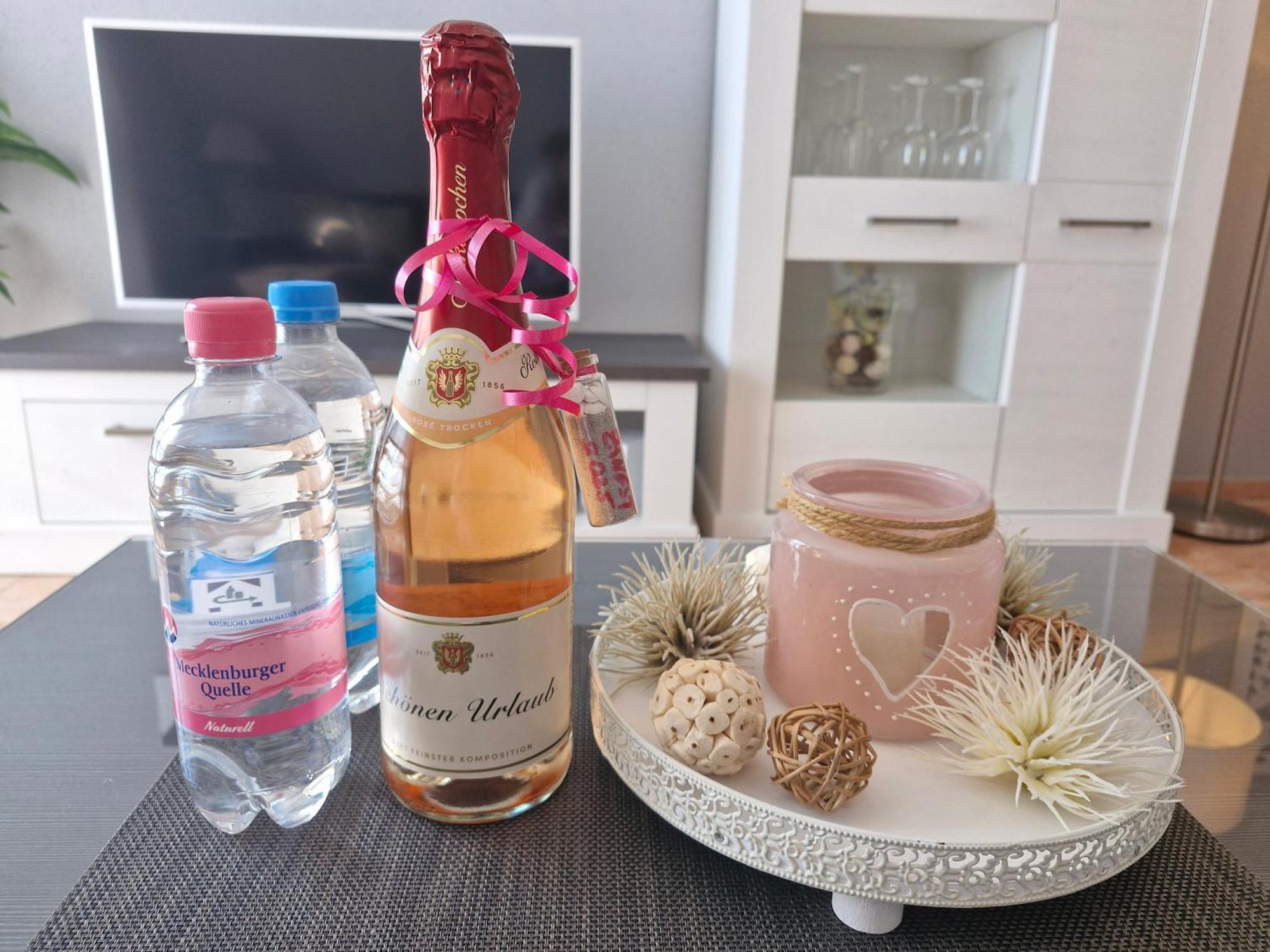 青斯特Lilly & Fine公寓 外观 照片